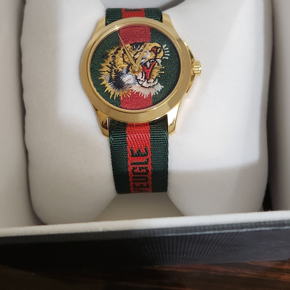 Gucci watche